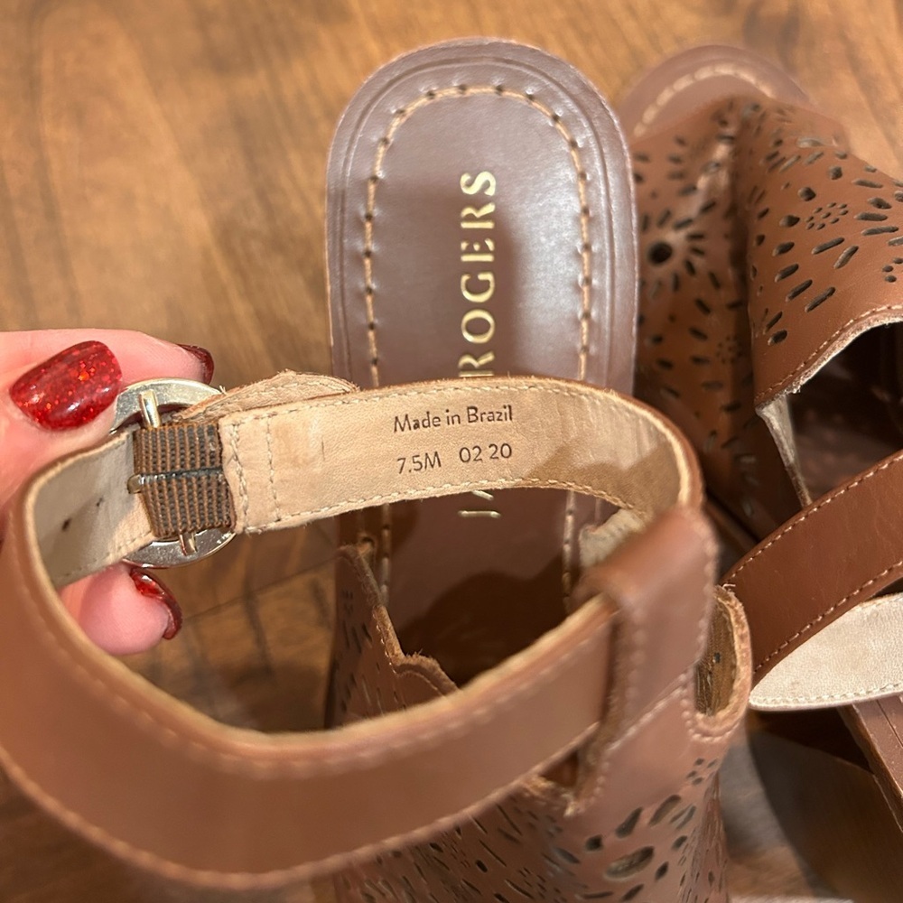 Jack Rogers Ronnie Laser Cut Ankle Strap Chunky Block Heel Sandals Brown 7.5 - Picture 10 of 10